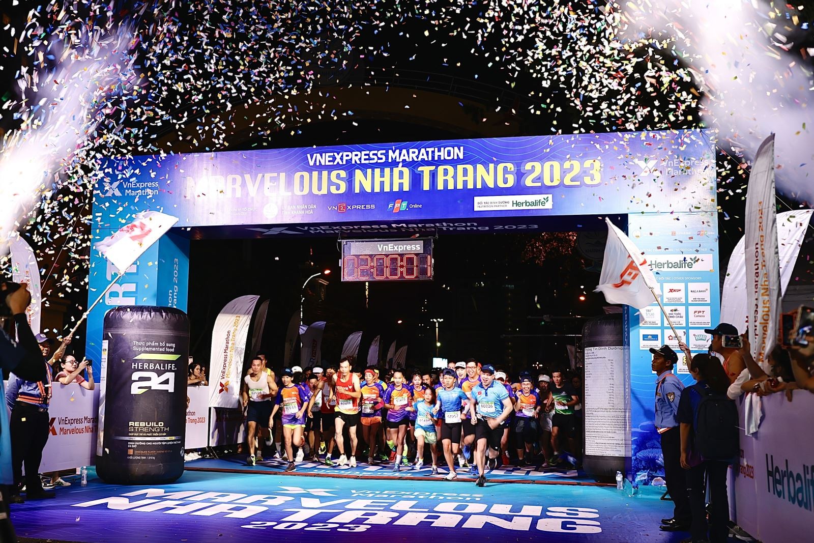 cung-chay-voi-herbalife-tai-vnexpress-marathon-nha-trang-2024-dien-dan-du-lich-dulichvn-1-1723164361.jpg