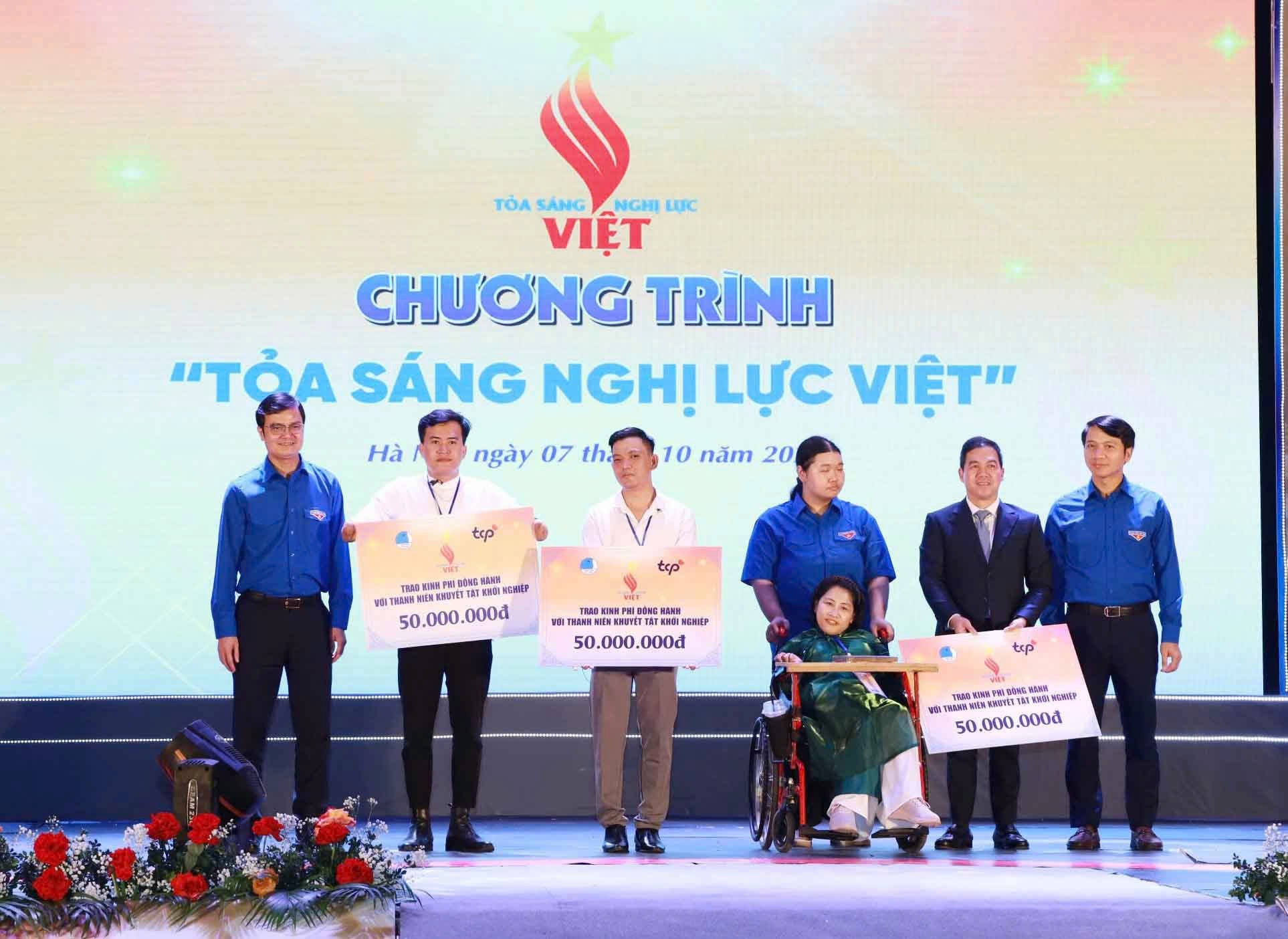 ‘Tỏa sáng Nghị lực Việt 2024’: Tuyên dương 38 gương thanh niên khuyết tật tiêu biểu