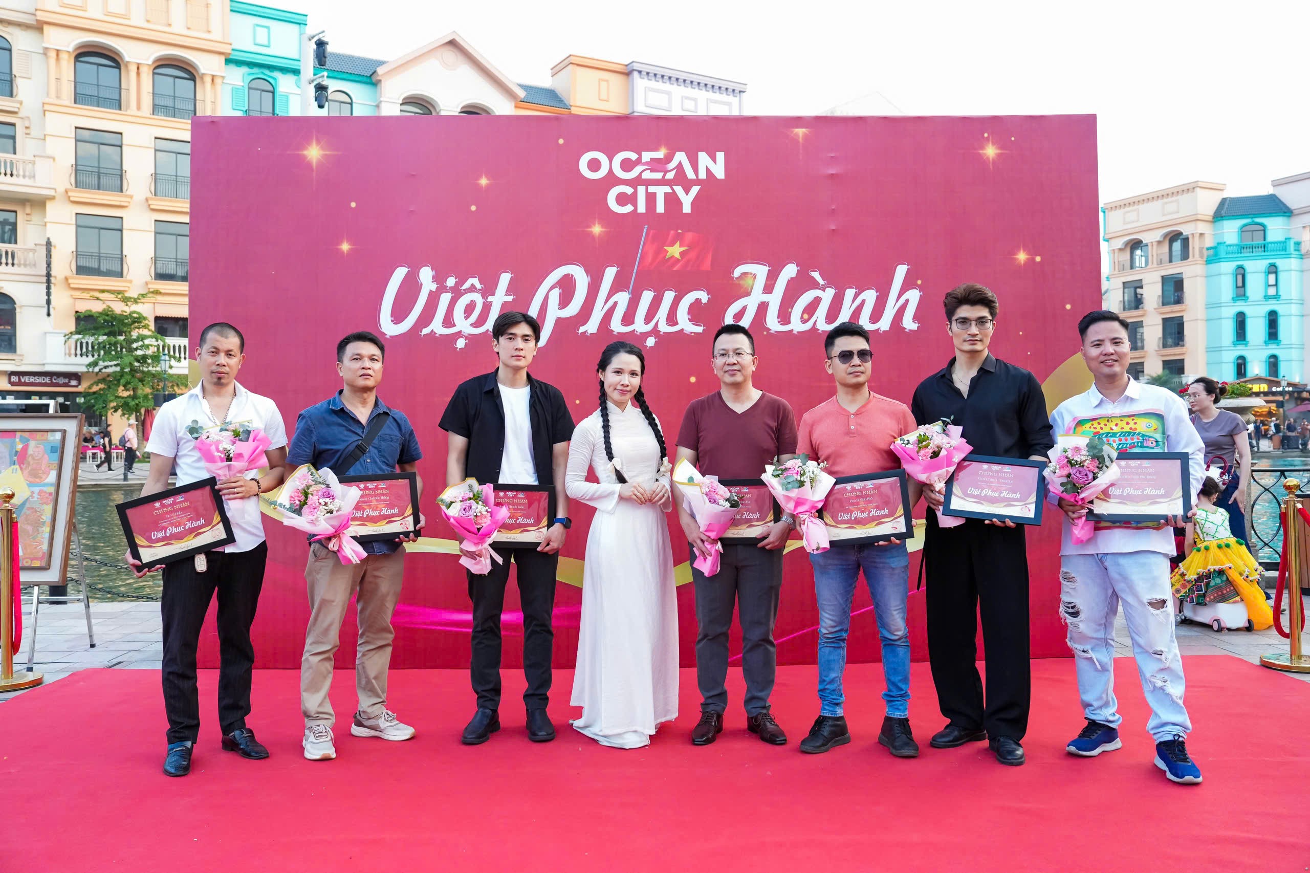 hoa-si-thanh-tuan-ve-nen-chan-dung-cua-noi-tam-va-tinh-thuc-dulichvn-3-1745248452.jpg