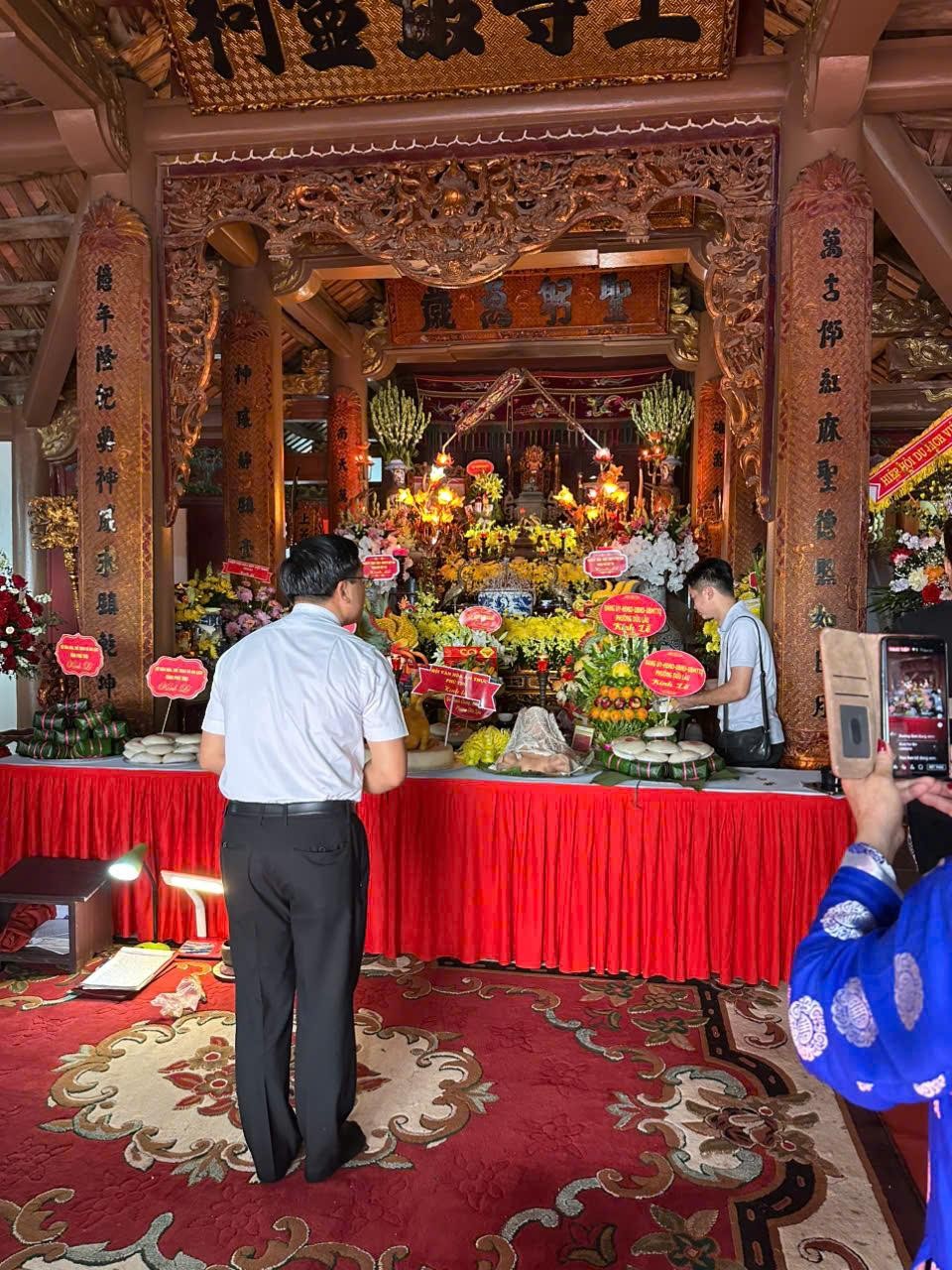 su-kien-van-hoa-dac-biet-tai-dinh-duu-lau-ky-luc-180-mam-le-tuong-nho-hoang-tu-lang-lieu-baodulich-dulichvn-1-1746614001.jpg