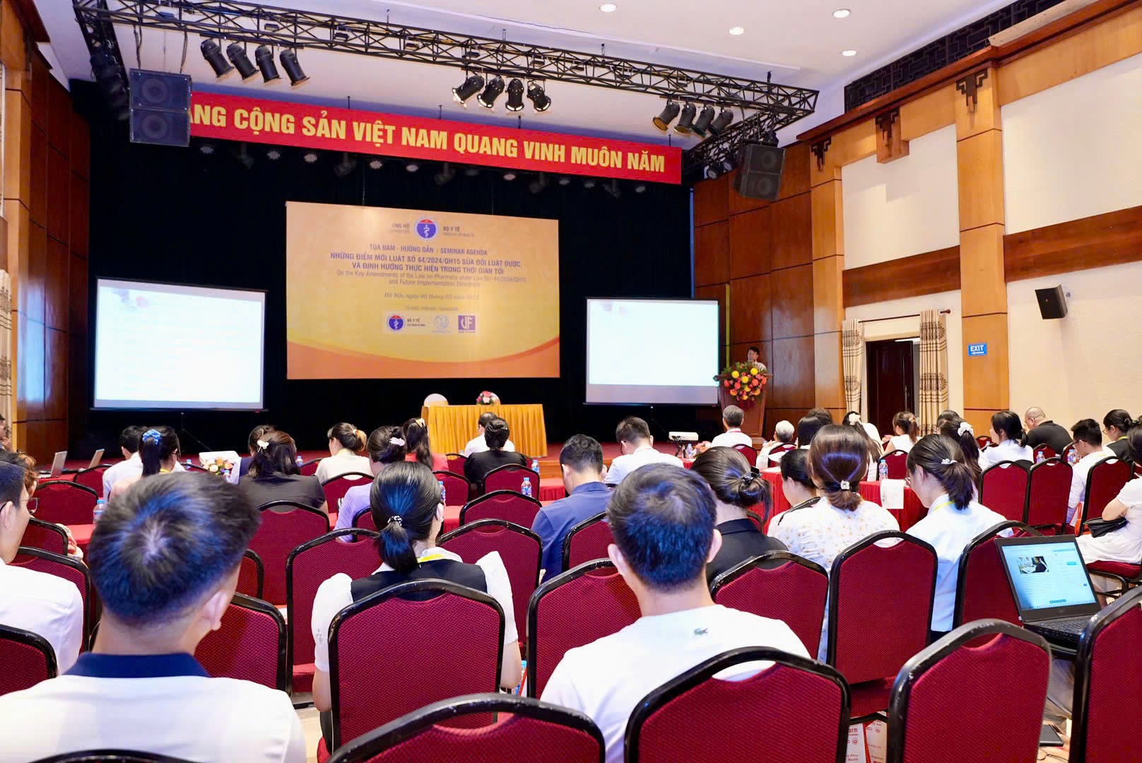 khai-mac-trien-lam-quoc-te-y-duoc-viet-nam-2025-co-hoi-hop-tac-va-doi-moi-trong-nganh-y-te-dulichvietnam-dulichvn-2-1746862700.jpg