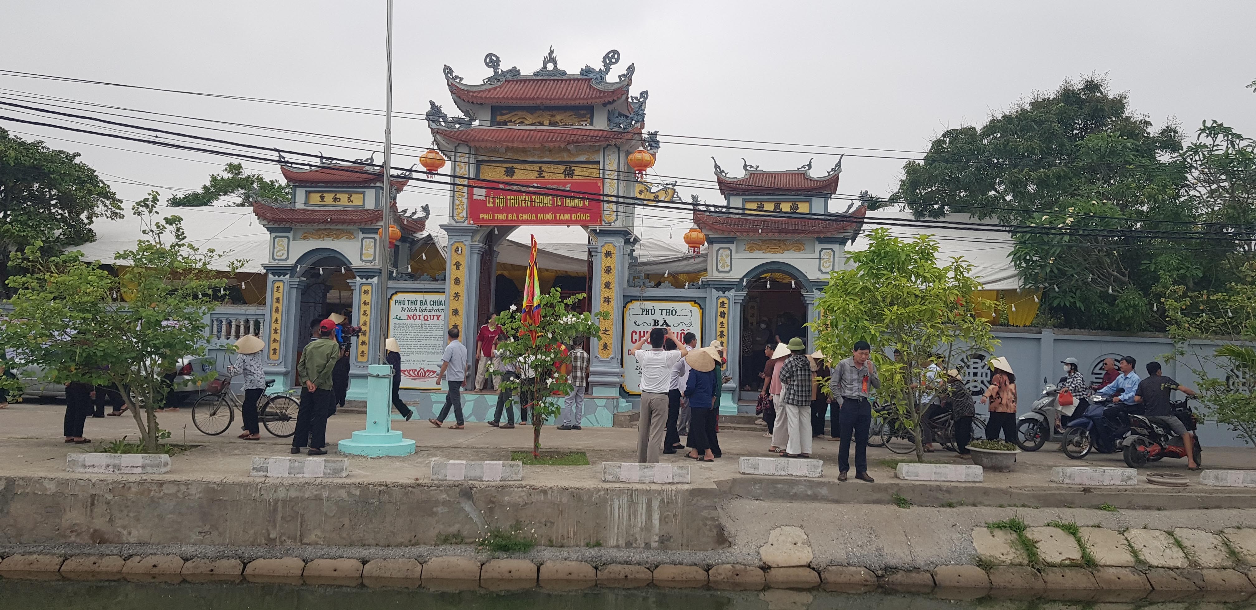 le-hoi-truyen-thong-phu-chua-muoi-2025-khoi-phuc-va-ton-vinh-nghe-lam-muoi-dulichvn-1746849732.jpg