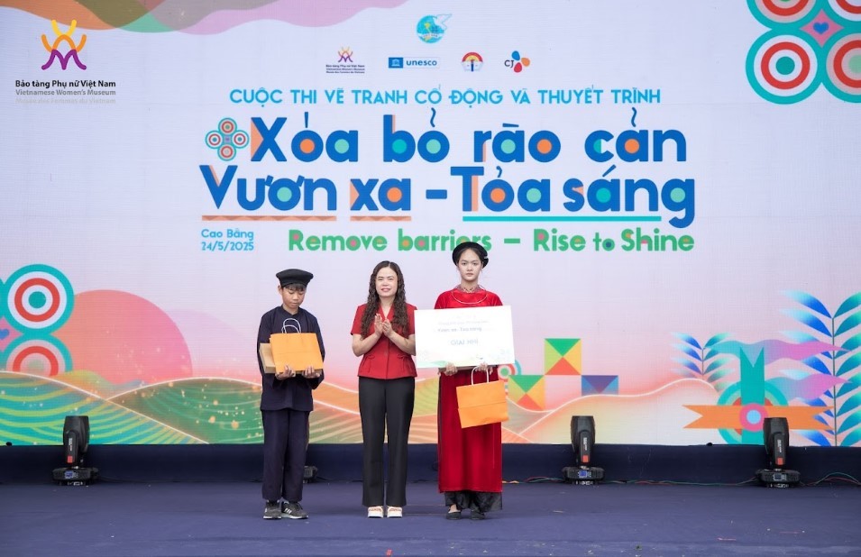 su-kien-truyen-thong-vuon-xa-toa-sang-tai-cao-bang-dulichvn-du-lich-viet-nam-11-1748151599.jpg
