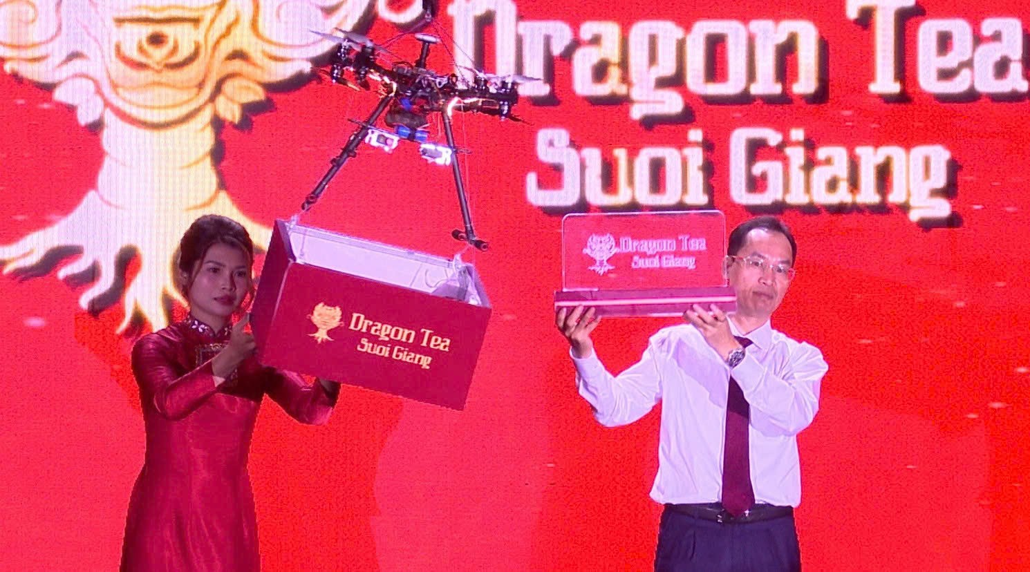 ra-mat-thuong-hieu-dragon-tea-suoi-giang-nang-tam-gia-tri-tra-shan-tuyet-co-thu-dulichvnnet-2-1755846972.jpg