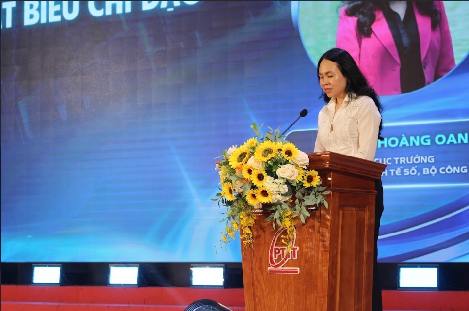 phat-dong-cuoc-thi-sinh-vien-kinh-doanh-so-2025-don-bay-cho-thuong-mai-dien-tu-xanh-va-khoi-nghiep-ben-vung-dulichvnnet-7-1756442283.JPG