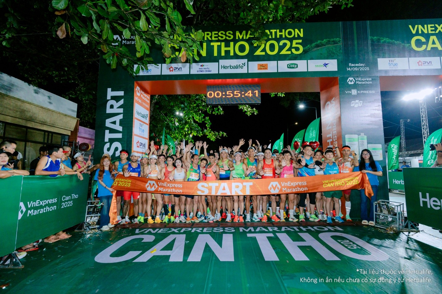 Herbalife Việt Nam khuyến khích lối sống năng động thông qua hoạt động đồng hành cùng giải chạy VnExpress Marathon Cần Thơ 2025
