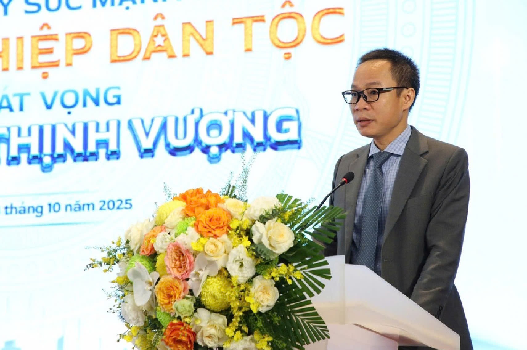 xay-dung-va-phat-huy-suc-manh-cua-doi-ngu-doanh-nghiep-dan-toc-vi-khat-vong-viet-nam-thinh-vuong-dulichvnnet-1-1759906104.jpg