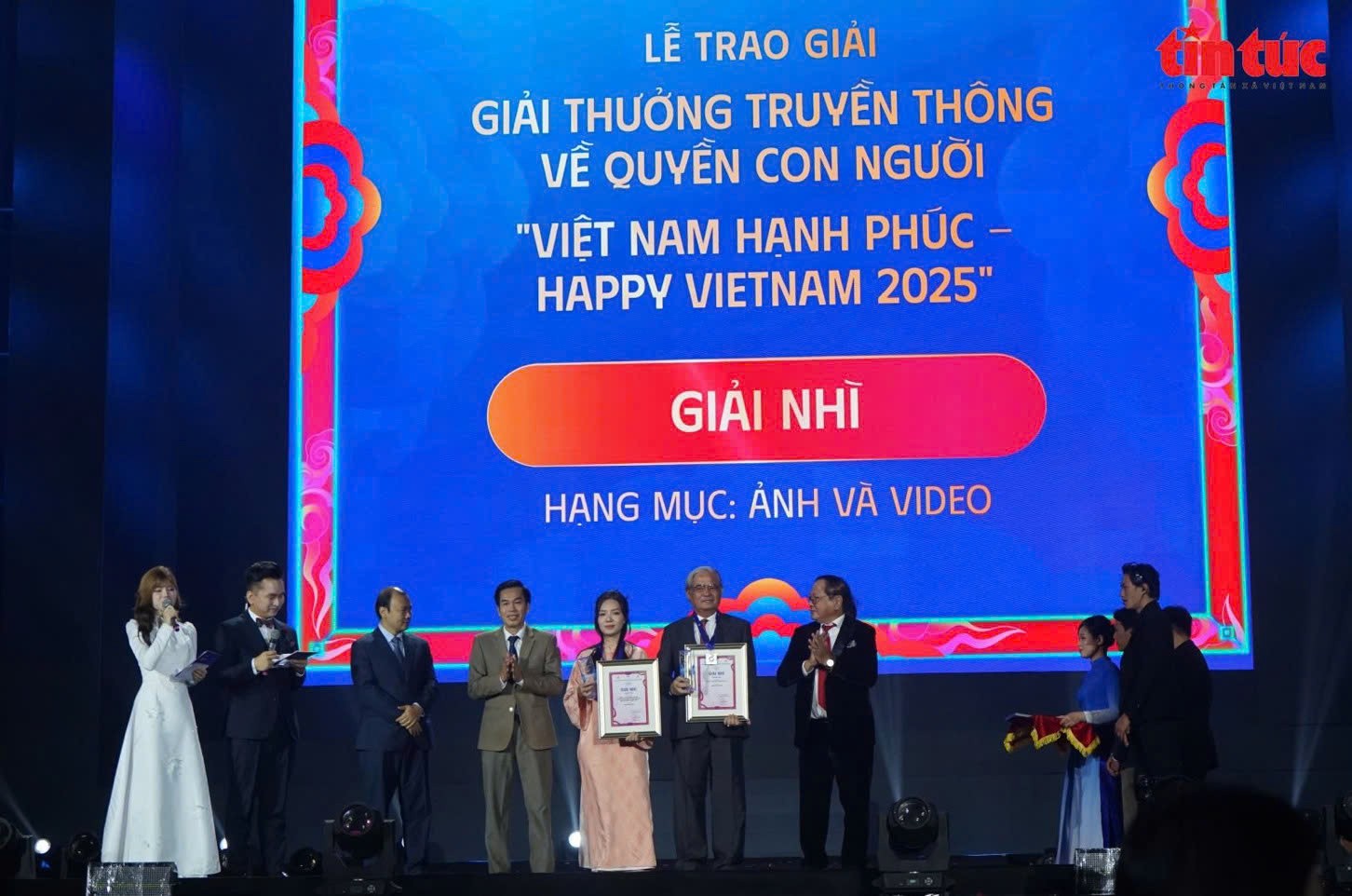 nang-cao-vai-tro-doi-ngu-tri-thuc-khoa-hoc-va-cong-nghe-trong-dot-pha-phat-trien-khoa-hoc-cong-nghe-va-doi-moi-sang-tao-dulichvnnet-2-1765043132.jpg