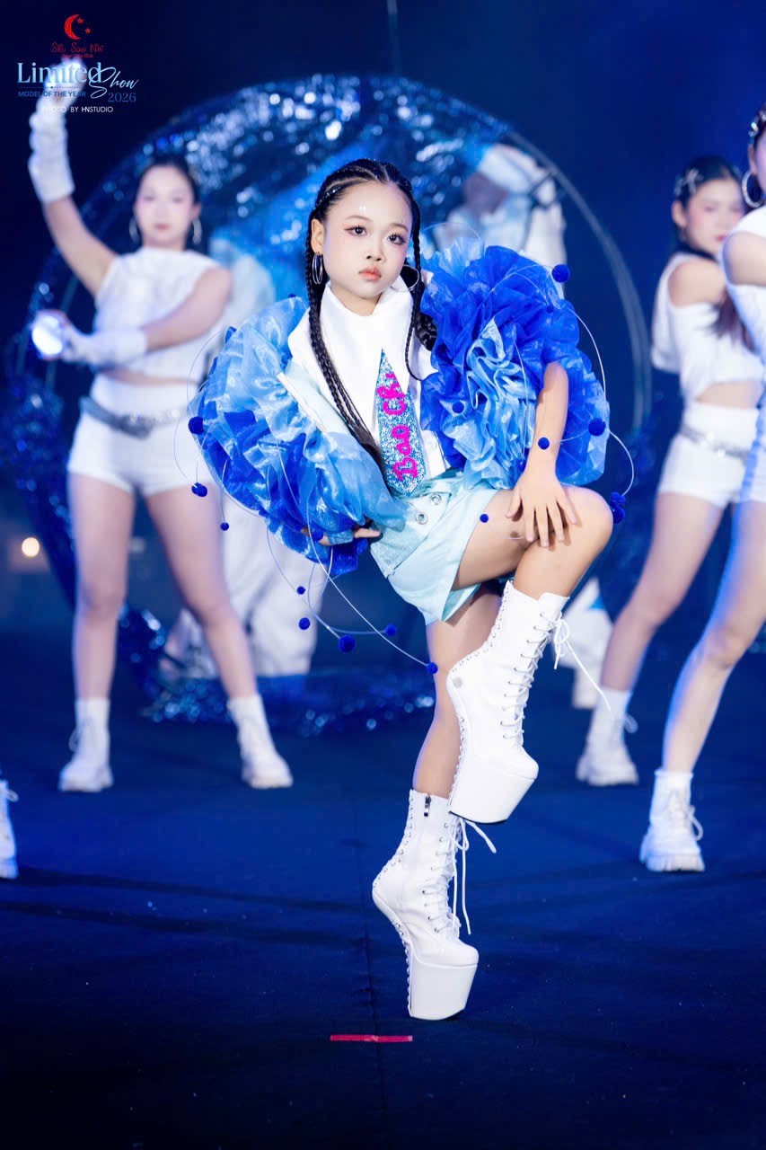 sieu-sao-nhi-limited-show-2026-dem-nghe-thuat-ton-vinh-tai-nang-thieu-nhi-tai-ha-noi-2-dulichvnnetvn-1776784577.jpg