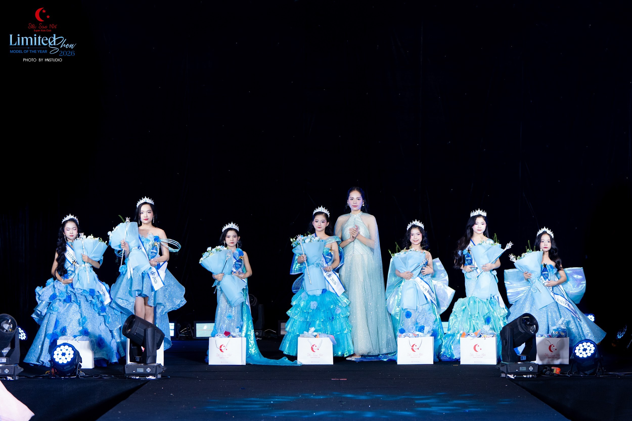 sieu-sao-nhi-limited-show-2026-dem-nghe-thuat-ton-vinh-tai-nang-thieu-nhi-tai-ha-noi-dulichvnnetvn-1776784577.jpg