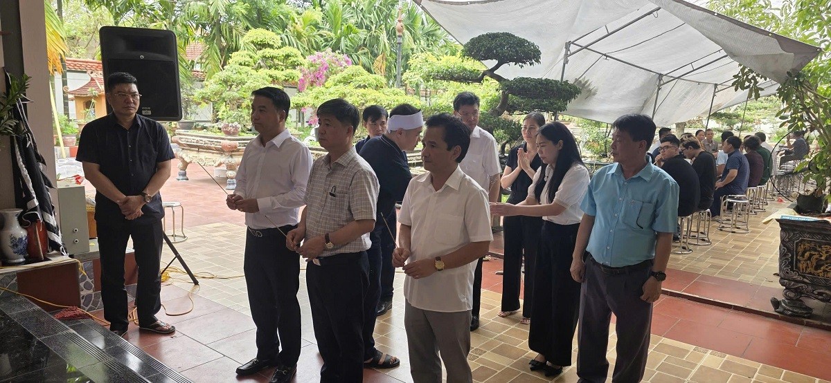 hoi-chuong-canh-bao-tu-vu-duoi-nuoc-thuong-tam-o-phu-tho-quy-bao-tro-tre-em-viet-nam-kip-thoi-tham-hoi-va-tang-qua-dulichvnnet-5-1779189608.jpg