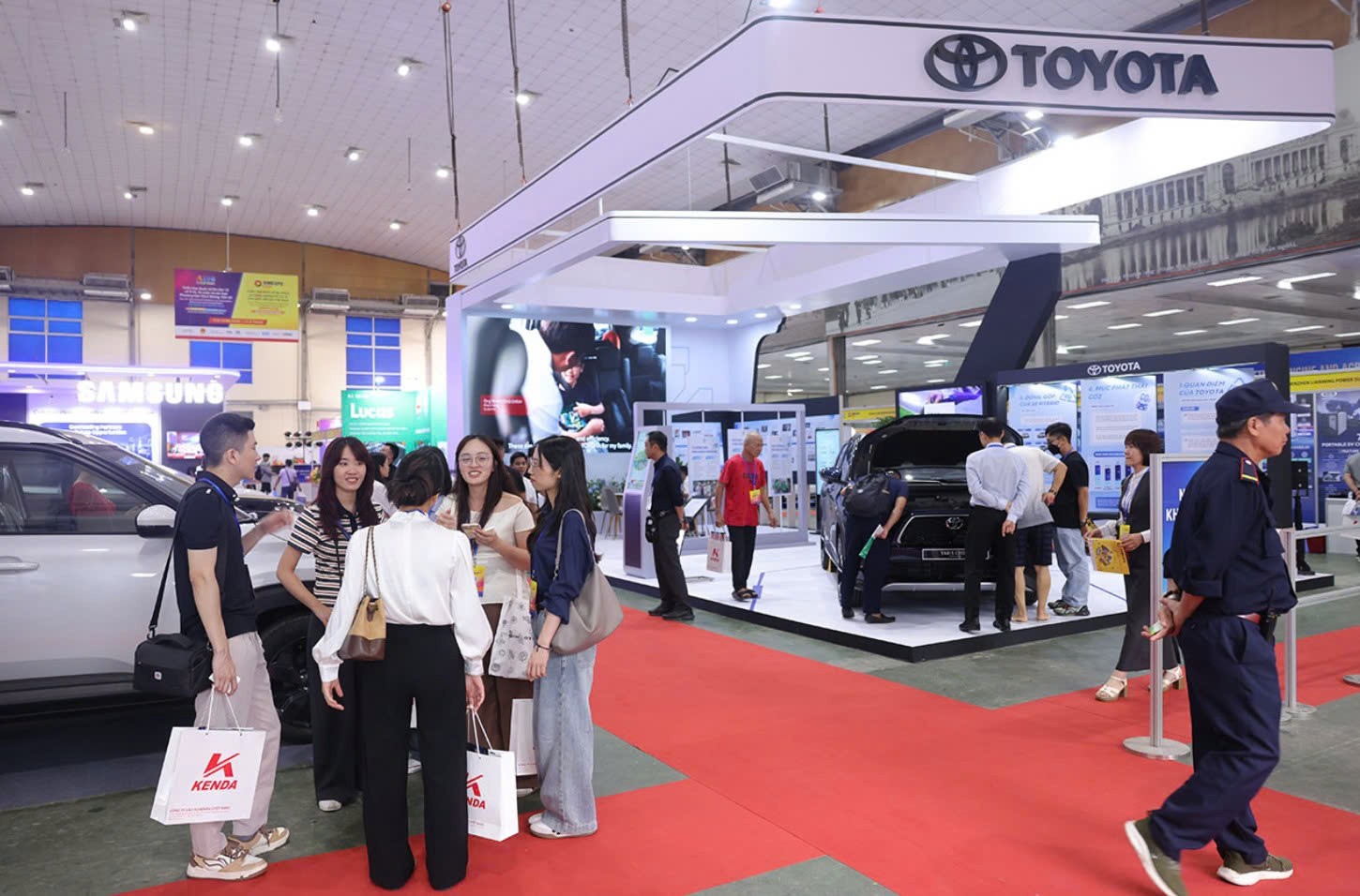 vimexpo-va-vietnam-autoexpo-2026-diem-hen-cong-nghiep-giao-thuong-va-du-lich-mice-tai-ha-noi-1-dulichvnnetvn-1781189882.jpg