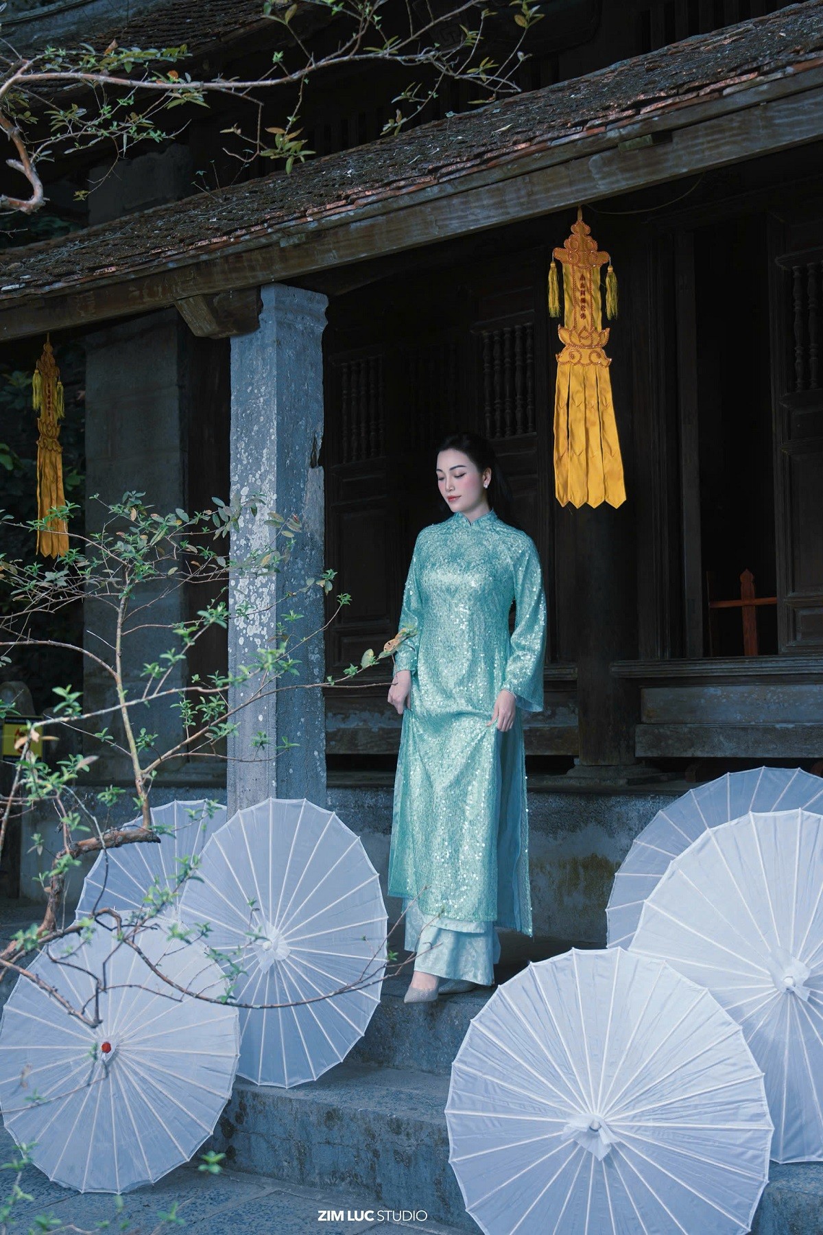 huyen-trang-ke-chuyen-tra-co-bang-am-nhac-trong-mv-chieu-oi-dulichvnnet-12-1782561292.jpg