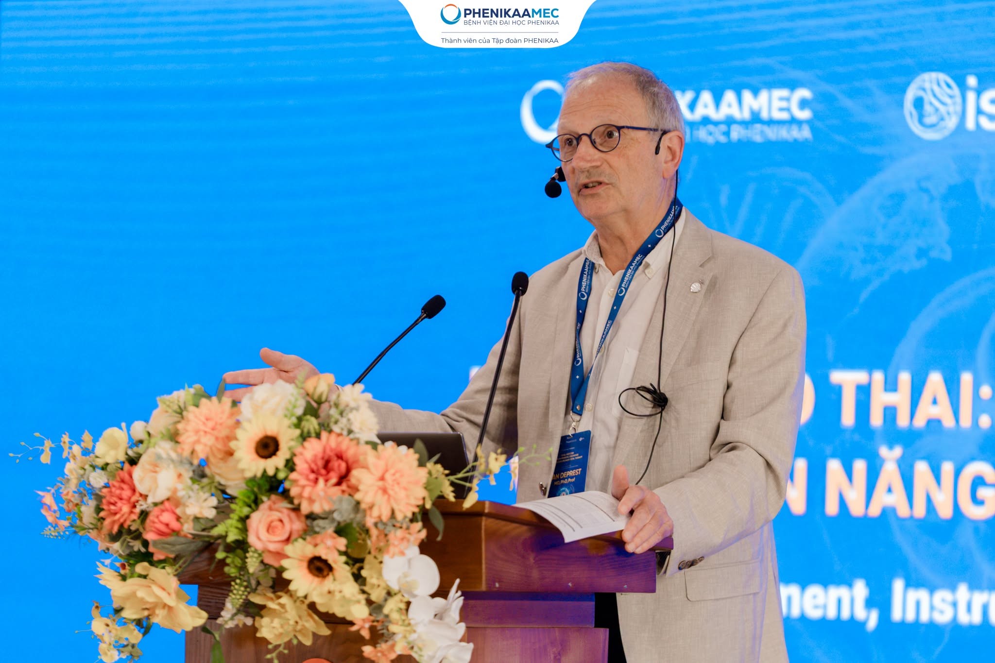 chuyen-gia-quoc-te-hoi-tu-tai-benh-vien-dai-hoc-phenikaa-ban-ve-y-hoc-bao-thai-2-dulichvnnetvn-1786035878.jpg