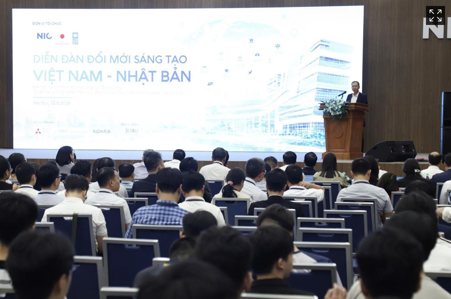 viet-nam-nhat-ban-chuyen-tu-ket-noi-sang-cung-kien-tao-cong-nghe-dulichvnnet-1-1786625113.jpg