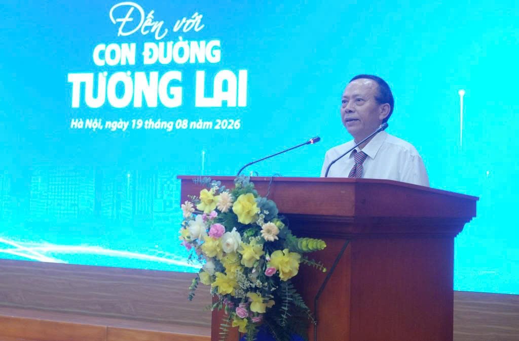 trao-giai-cuoc-thi-den-voi-con-duong-tuong-lai-tiep-tuc-lan-toa-van-hoa-doc-dulichvnnet-1-1788580385.jpg