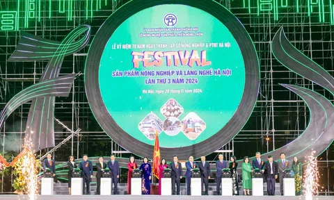 Sở NN&PTNT Hà Nội đón nhận Huân chương lao động hạng Nhất và Khai mạc Festival sản phẩm nông nghiệp và làng nghề lần 3 năm 2024