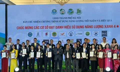 ‘Năng lượng xanh Hà Nội 2024’: 83 doanh nghiệp, công trình xây dựng sử dụng năng lượng xanh được tôn vinh