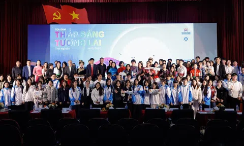 Tọa đàm truyền thông “Thắp sáng tương lai”