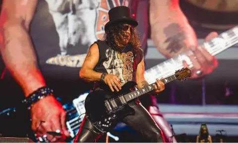 Guns N’ Roses diễn duy nhất tại Singapore tháng 11/2026: Cơ hội vàng cho tín đồ rock Việt Nam kết hợp du lịch