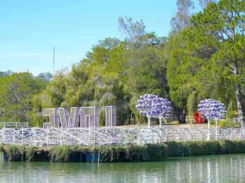 Tuyển 5 biên tập, 10 CTV