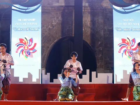 Khai mạc 'Ngày hội văn hóa hữu nghị Sắc màu ASEAN'
