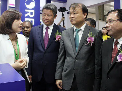 ‘Vietnam Expo 2021 - Đồng hành cùng doanh nghiệp trong kỷ nguyên số’