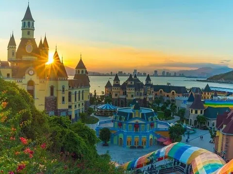 Khánh Hòa công bố đề án phát triển sản phẩm du lịch '6 định hướng, 3 dòng sản phẩm'