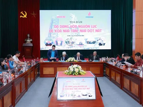 Tọa đàm trực tuyến "Đa dạng hóa nguồn lực để xóa nhà tạm - Nhà dột nát"