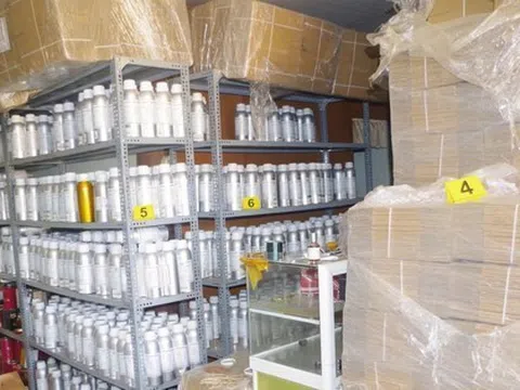 Bên trong cơ sở sản xuất nước hoa giả ‘Made in Dubai’