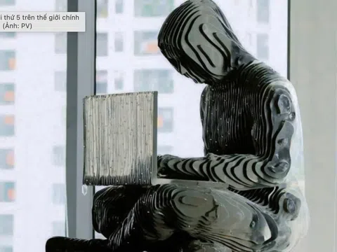 'Tượng Satoshi thứ 5 trên thế giới chính thức về Việt Nam'