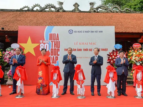 Triển lãm ảnh “Tổ quốc - 80 mùa Thu Độc lập”: Bản hùng ca bằng hình ảnh về Việt Nam qua tám thập kỷ