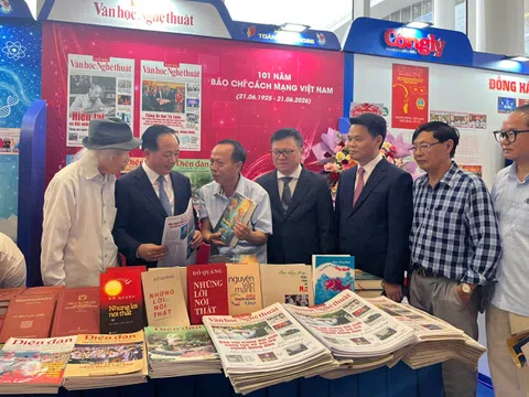 'Con đường tương lai': Gợi mở mô hình kinh tế thông minh trong kỷ nguyên AI