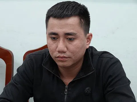Kẻ đâm chết chủ quán phở vì mâu thuẫn “xin thêm nước nắm” ra đầu thú