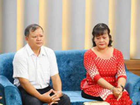 Gia đình Long An nuôi con bại não thành người thạo vi tính, giỏi ngoại ngữ