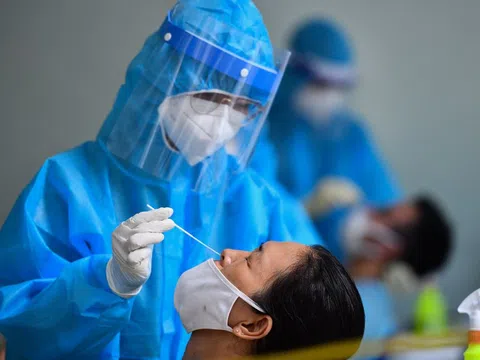 Người đã tiêm đủ liều vaccine có phải xét nghiệm Covid-19?