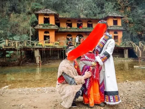 'Sa Pa nhạt nhòa khi du lịch phong cách Tây Tạng'