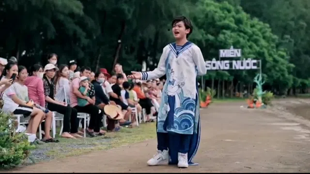 Ca khúc “Nơi đảo Xa” do ca sĩ nhí Cao Phú Quý biểu diễn đạt một triệu lượt xem đầu tiên 